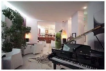 Hotel Kursaal - Fronte Mare Con Piscina Riccione