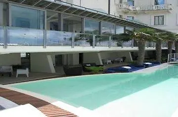 ריצ'יונה Hotel Kursaal - Fronte Mare Con Piscina