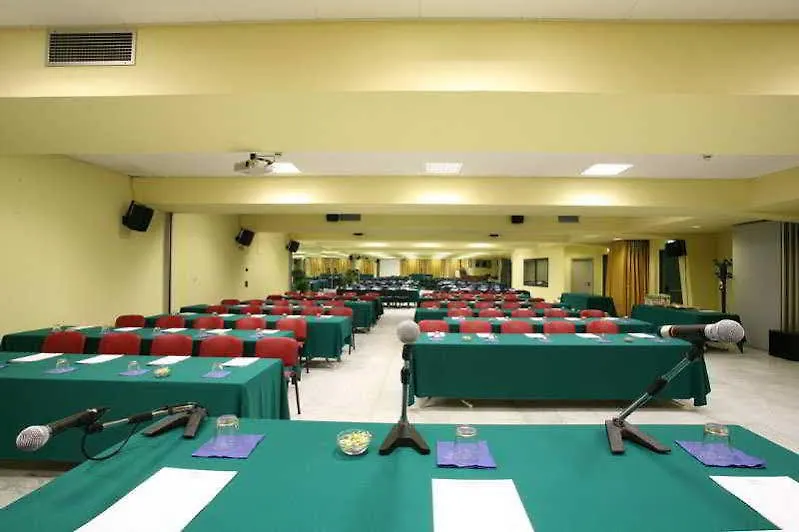 ריצ'יונה Hotel Kursaal - Fronte Mare Con Piscina