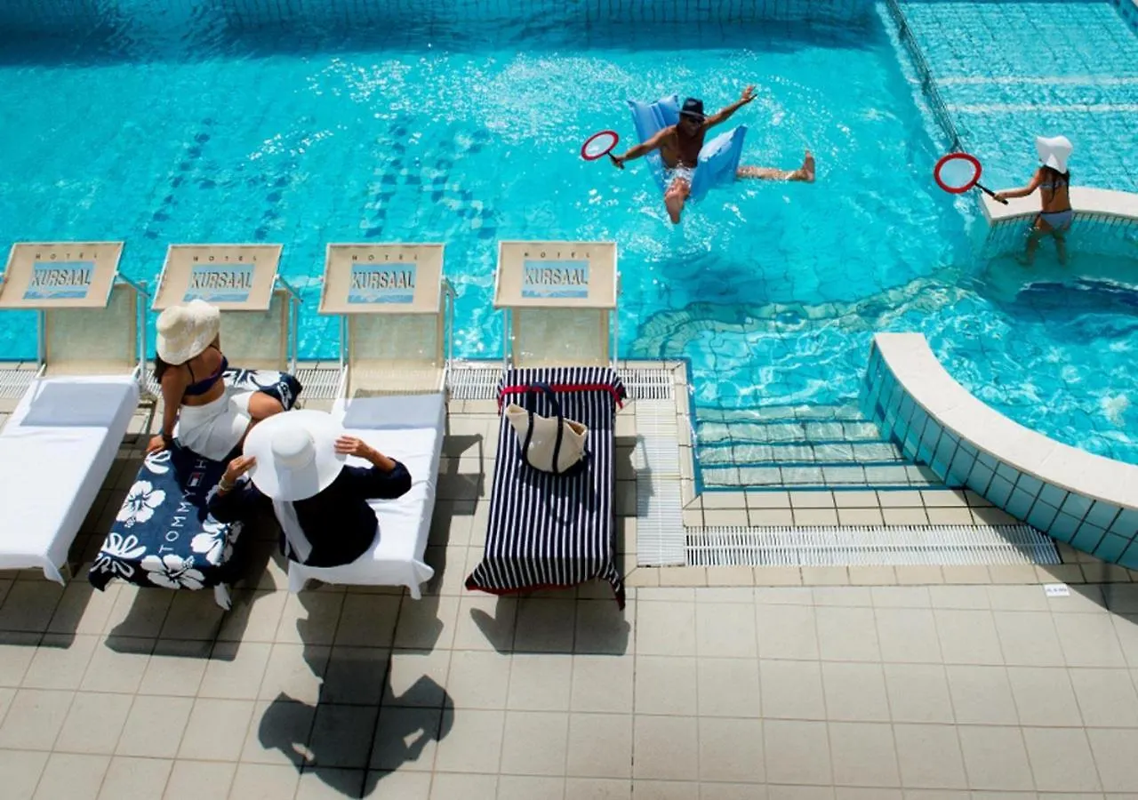 Hotel Kursaal - Fronte Mare Con Piscina Риччоне